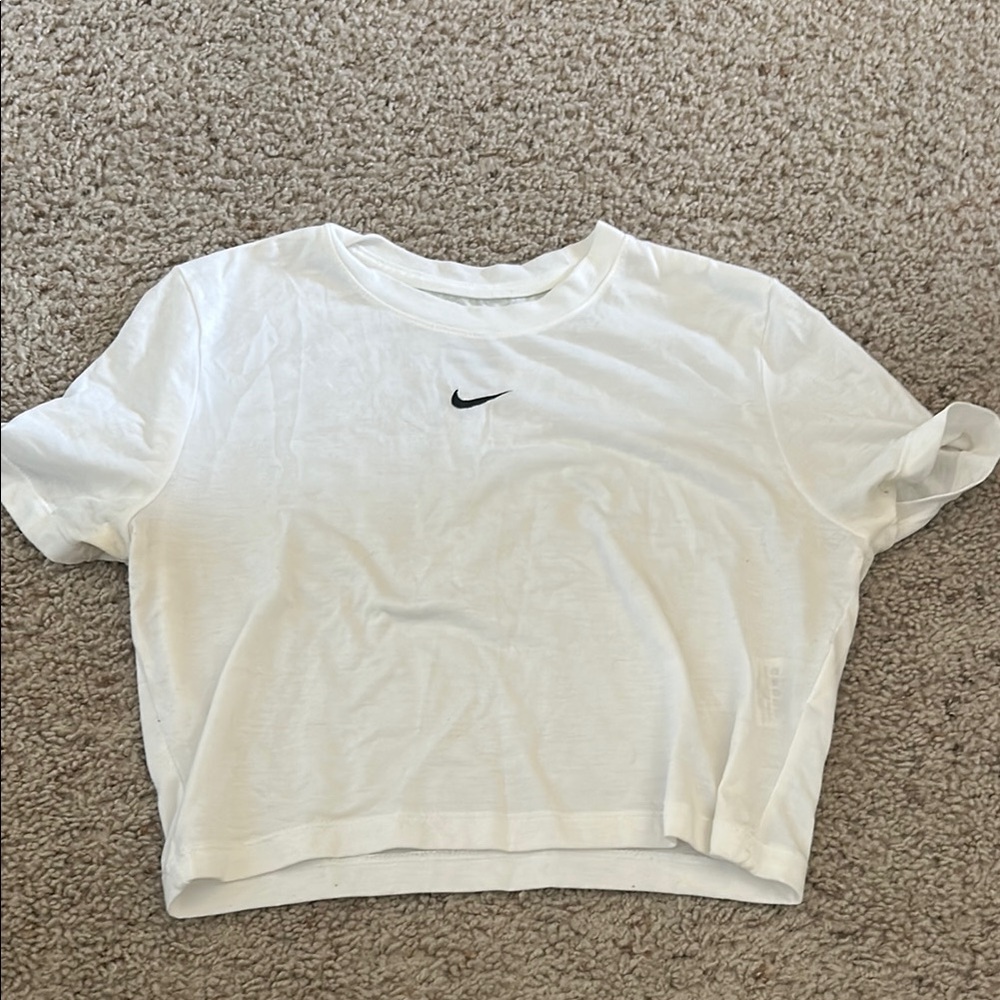 Nike Women's White Short Sleeve Tee
